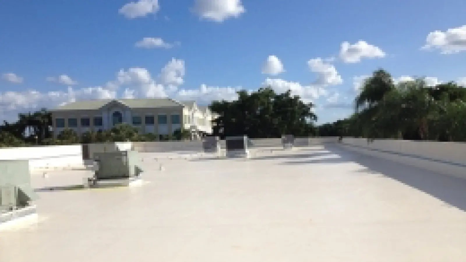 CONGRESS CORPORATE PLAZA