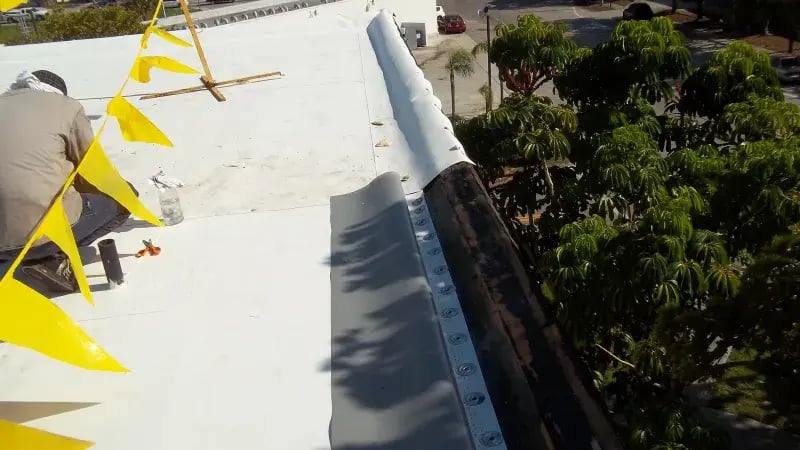 bestroofingnet_915585630