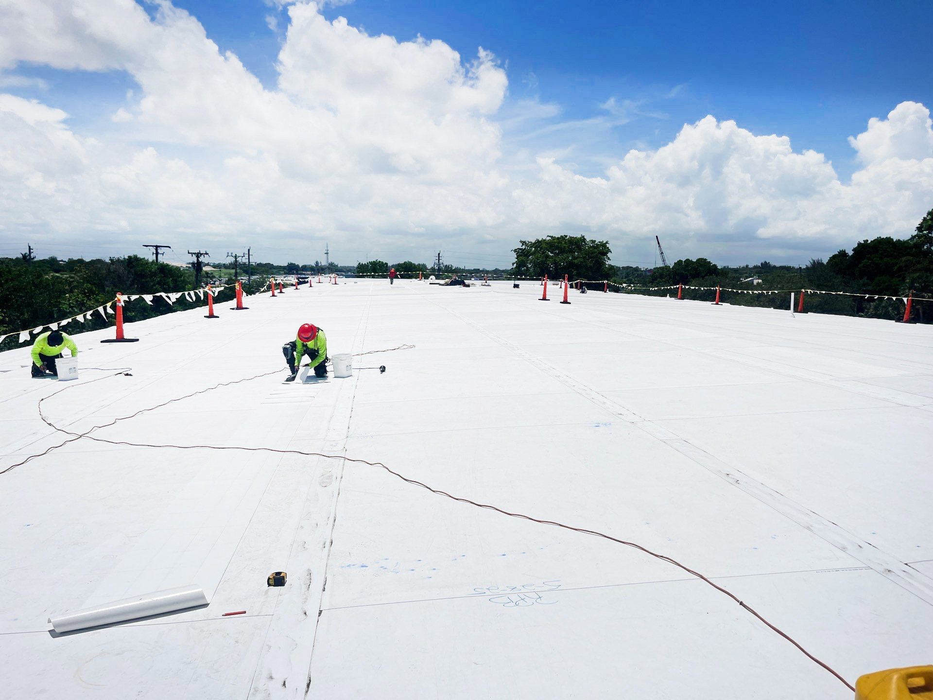 Flat Roof with Tech adj